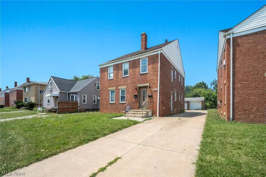 4512 W 150th Street, Cleveland, OH 44135 - #2
