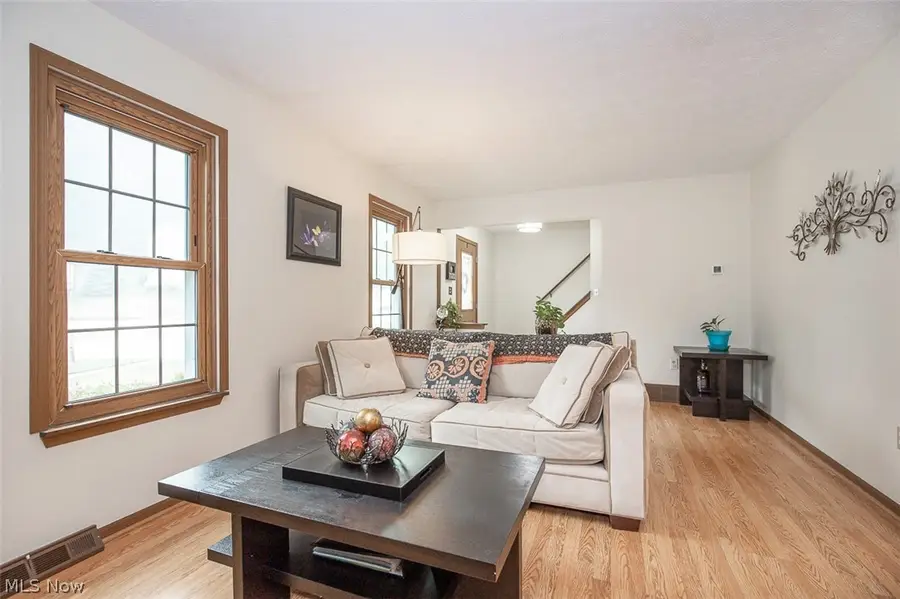9204 Pleasant Lake Boulevard, Parma, OH 44130 - #3