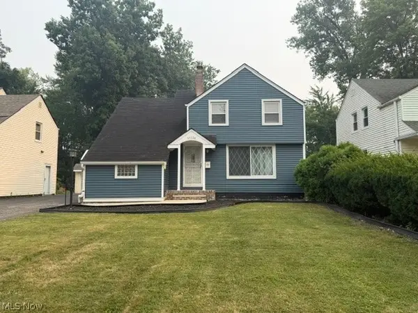 19316 Shakerwood Road, Warrensville Heights, OH 44122