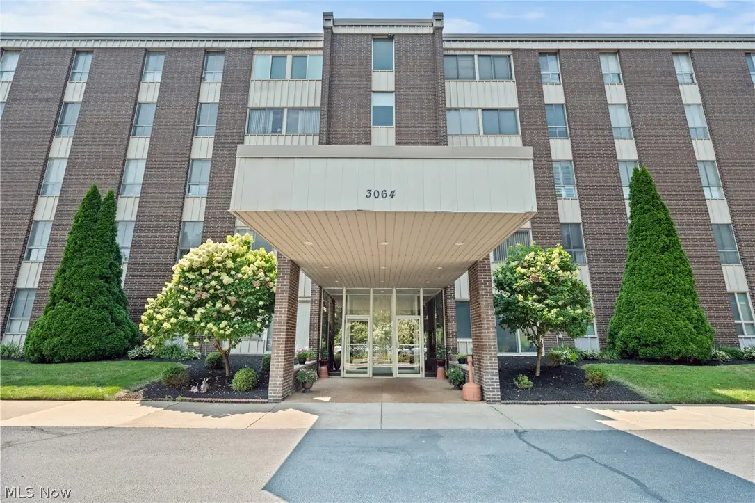 3064 Kent Road #101, Stow, OH 44224 - #1