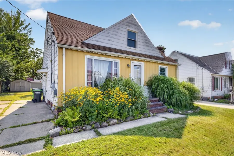 1802 Lincoln Road, Wickliffe, OH 44092 - #2