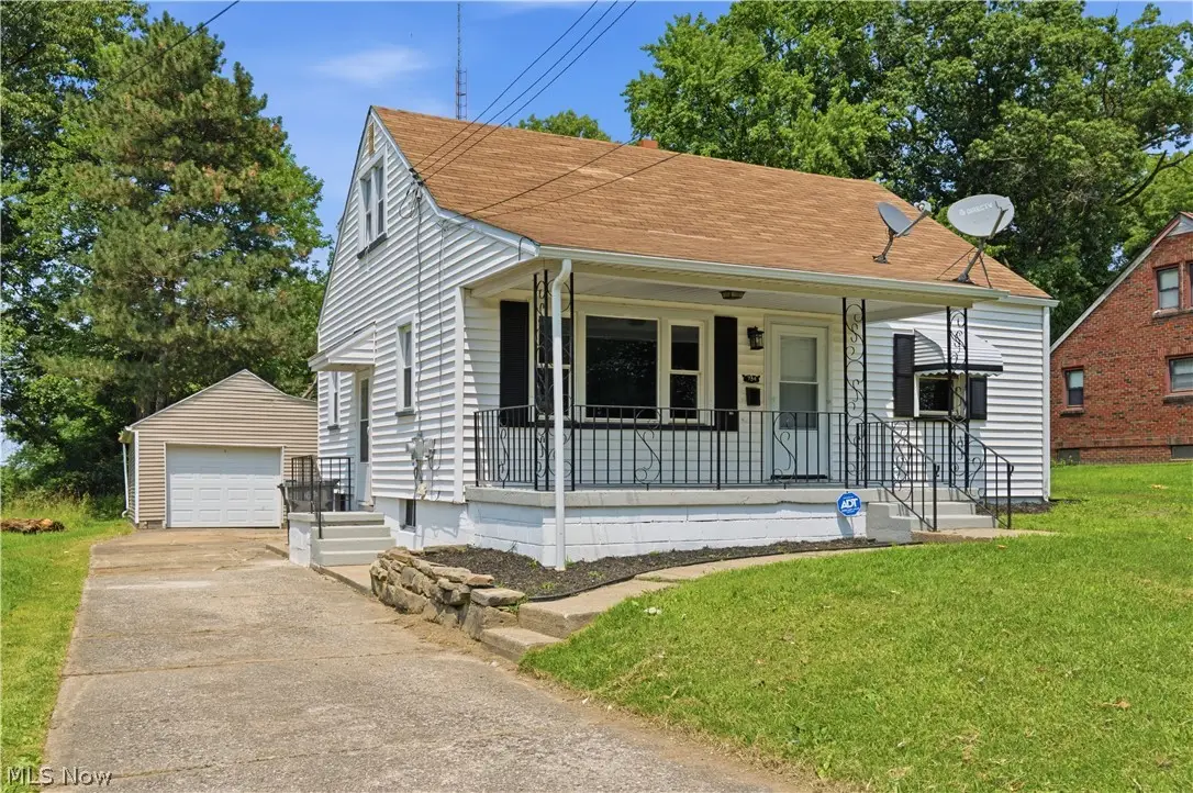 734 Pasadena Avenue, Youngstown, OH 44502 - #1