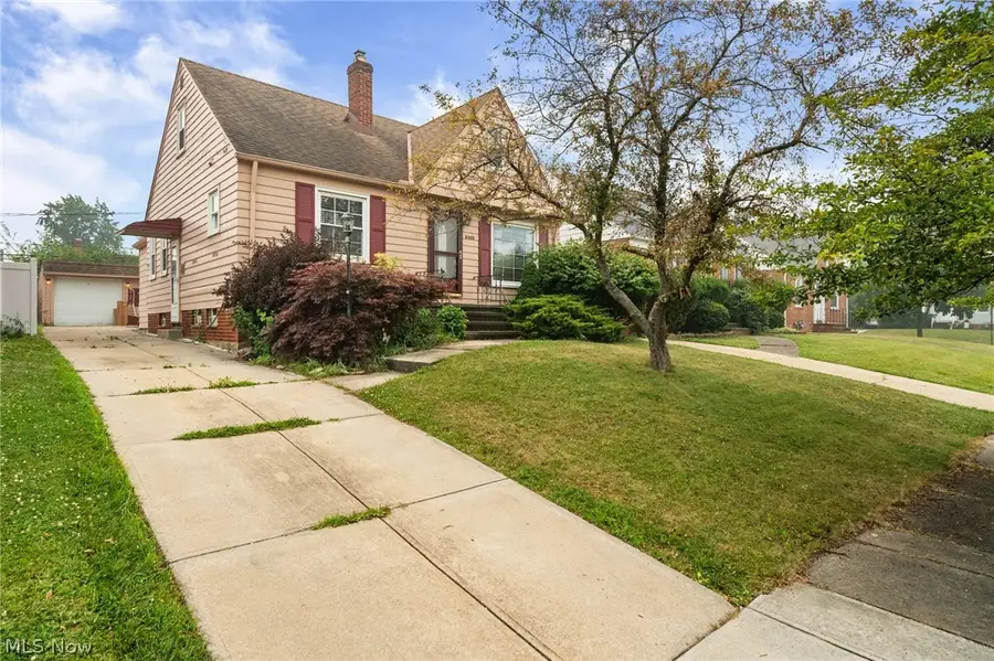 9405 Ansonia Avenue, Brooklyn, OH 44144 - #2