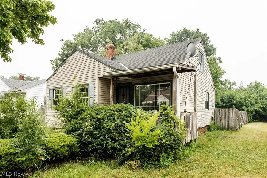 16906 Holly Hill Drive, Cleveland, OH 44128 - #2
