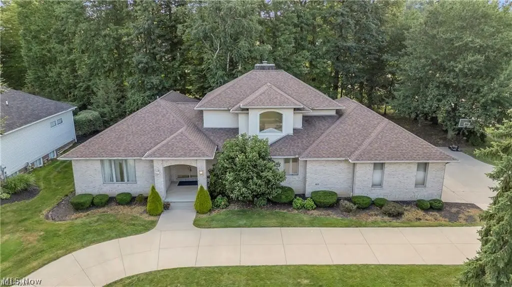 416 Castle Pines Drive, Akron, OH 44333 - #1