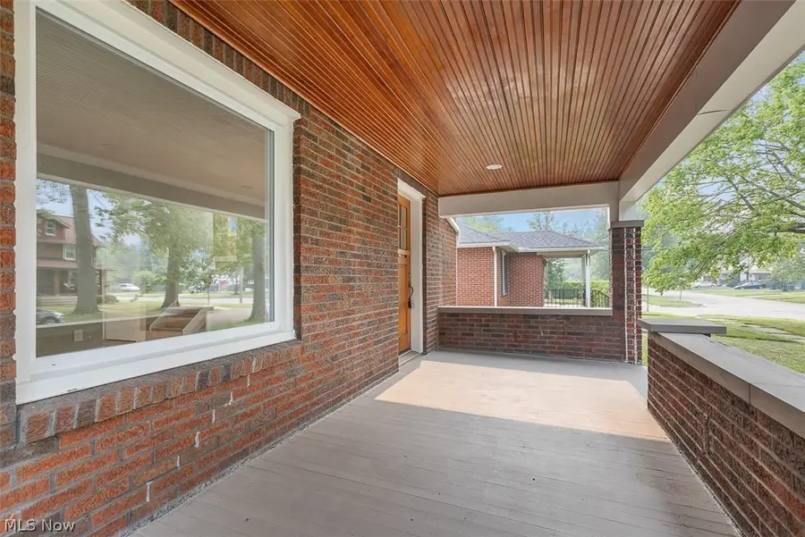 1904 E 34th Street, Lorain, OH 44055 - #2