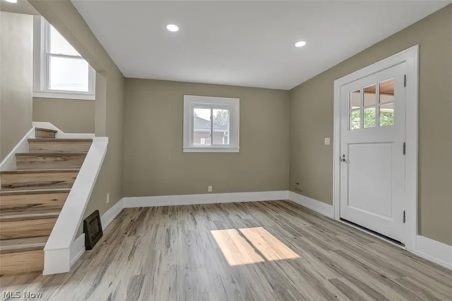 1904 E 34th Street, Lorain, OH 44055 - #3