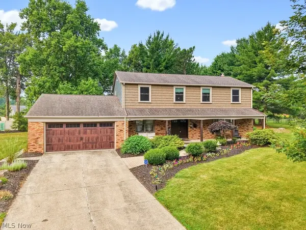 7468 Canyon Circle, Middleburg Heights, OH 44130