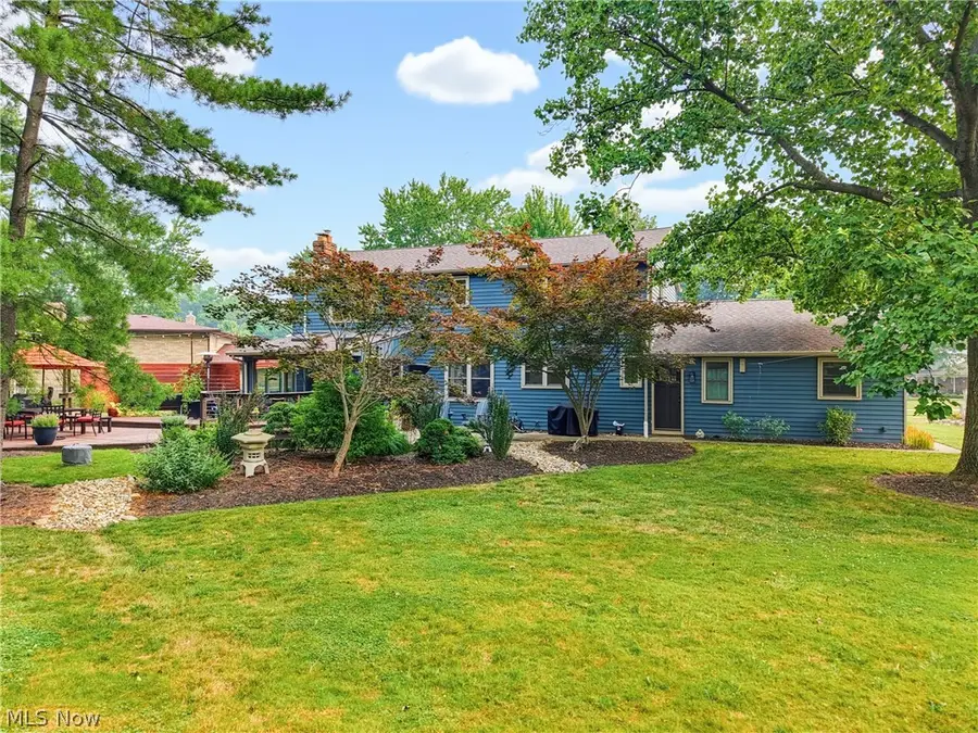 7468 Canyon Circle, Middleburg Heights, OH 44130 - #3