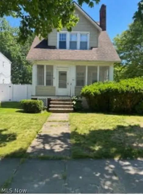 3970 Bluestone Road, Cleveland Heights, OH 44121