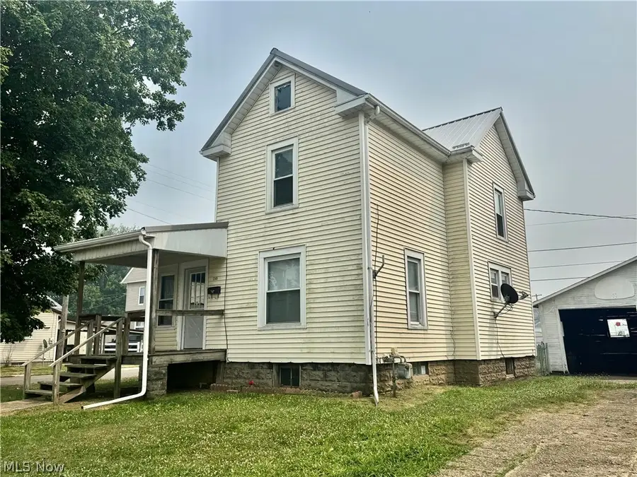 1349 E Main Street, Coshocton, OH 43812 - #2