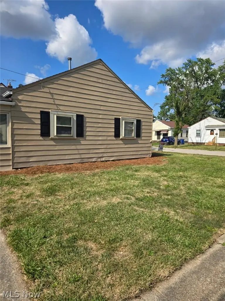 4542 W 172 Street, Cleveland, OH 44135 - #3