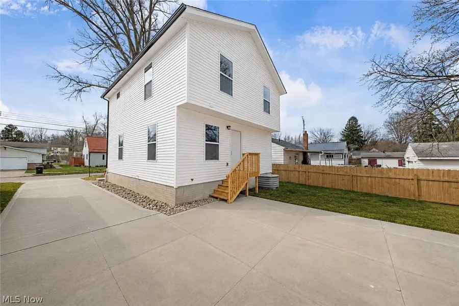 1331 Leonora Avenue, Akron, OH 44305 - #2