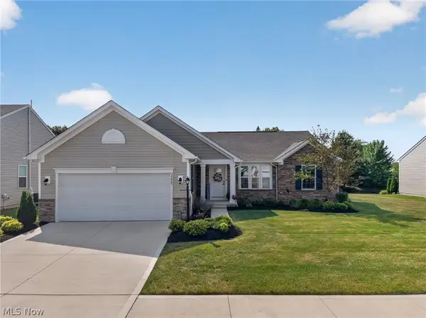 34805 Keller Farm Court, Grafton, OH 44044
