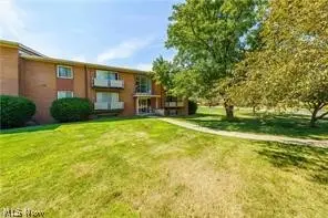 21881 River Oaks Drive, Rocky River, OH 44116 - #1