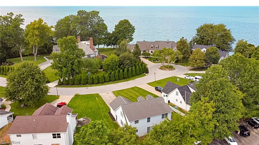 25660 Edgecliff Drive, Euclid, OH 44132 - #2