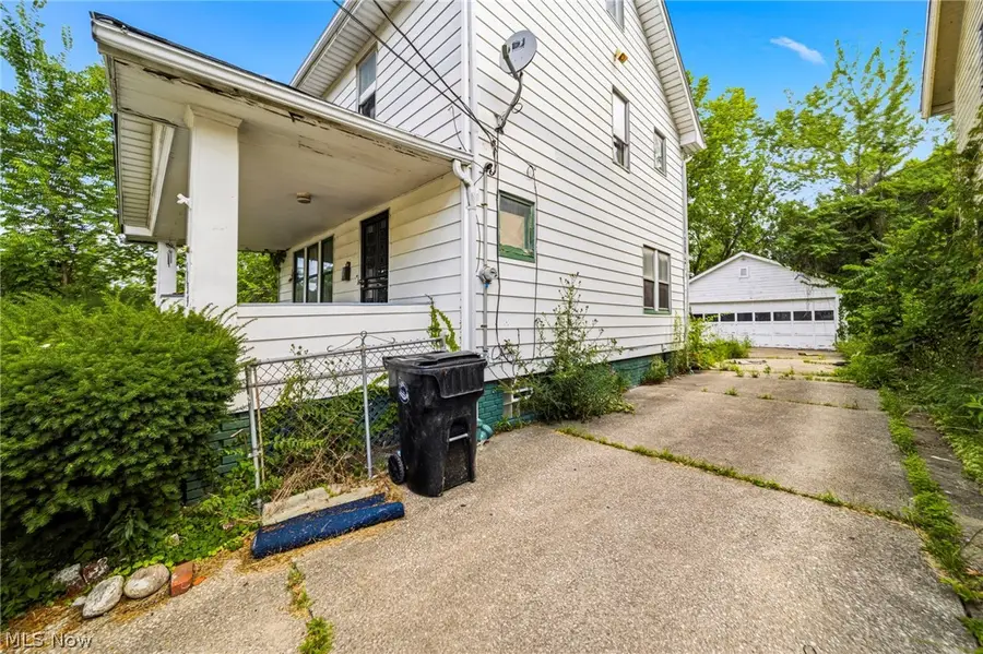1735 Clarkstone Road, Cleveland, OH 44112 - #2