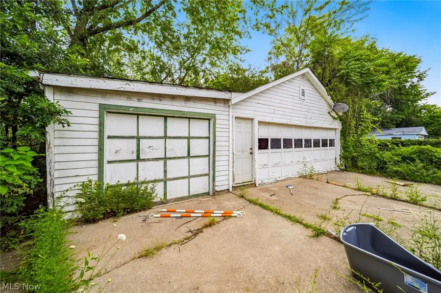 1735 Clarkstone Road, Cleveland, OH 44112 - #3