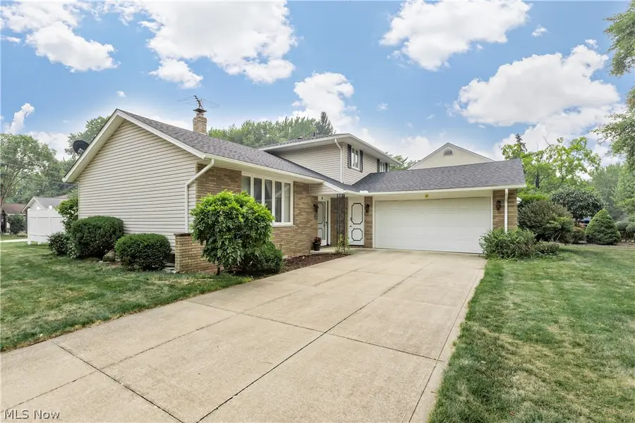 5134 Hickory Drive, Cleveland, OH 44124 - #2
