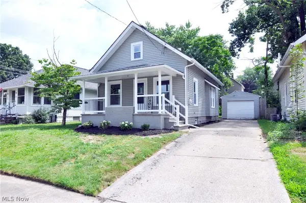 557 Wesleyan Avenue, Barberton, OH 44203