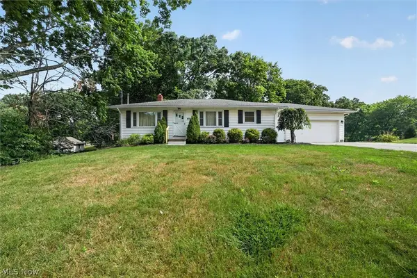 673 Knollwood Drive, Green, OH 44685