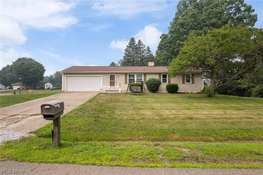 8311 Parkford Nw Street, Massillon, OH 44646 - #2