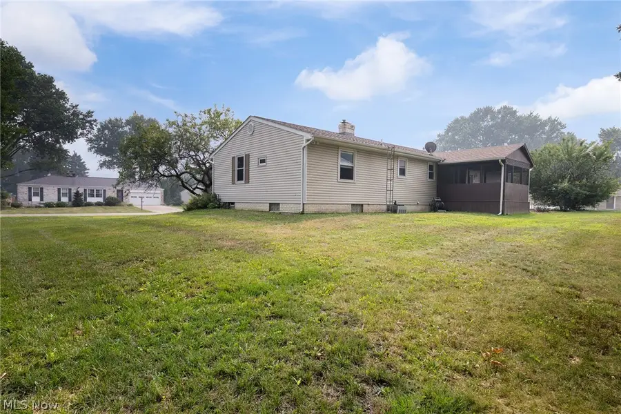 8311 Parkford Nw Street, Massillon, OH 44646 - #3