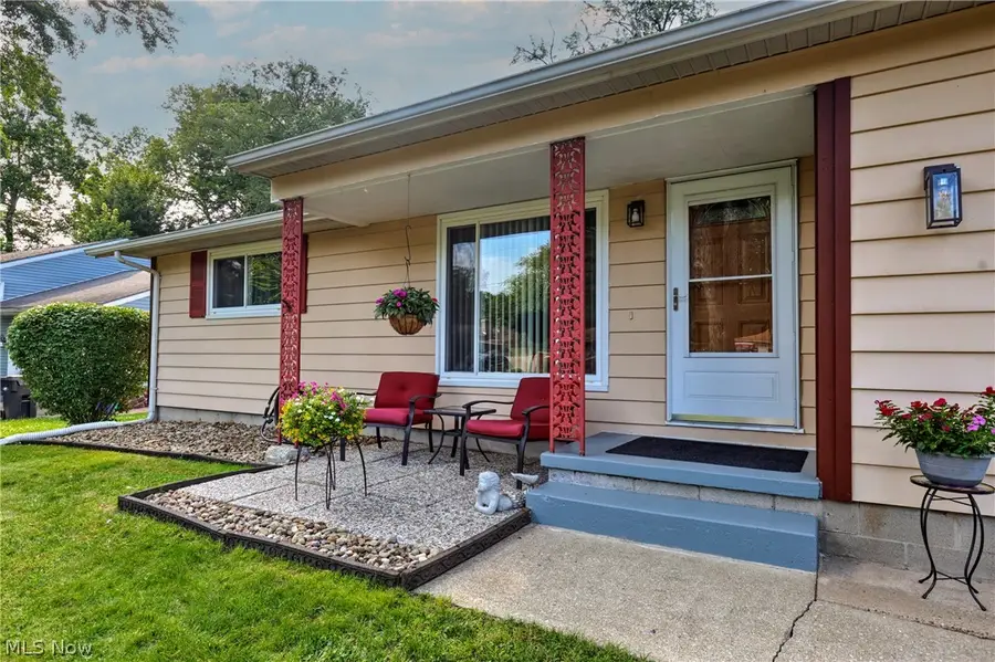 7846 Brookwood Ne Street, Warren, OH 44484 - #2
