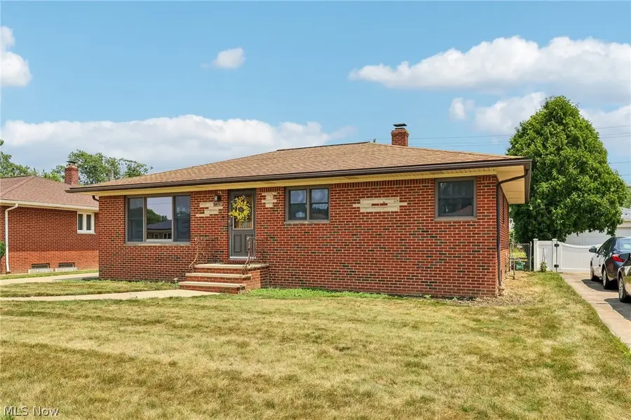 7329 Beresford Avenue, Parma, OH 44130 - #2