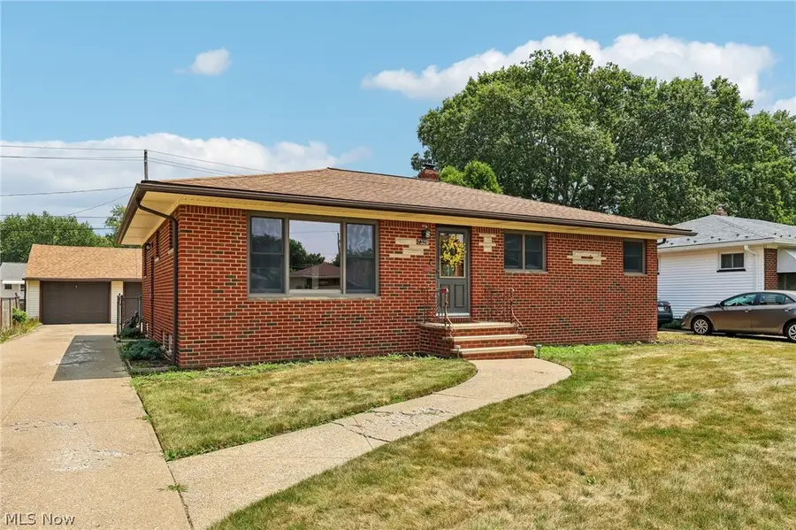 7329 Beresford Avenue, Parma, OH 44130 - #3