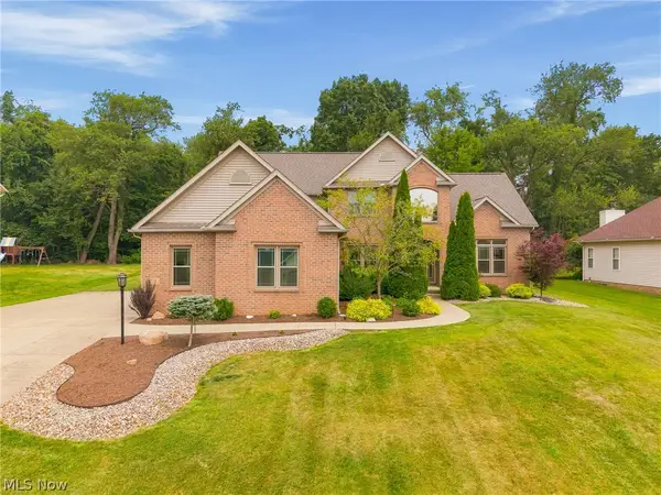 2559 Chadwell Nw Circle, North Canton, OH 44720