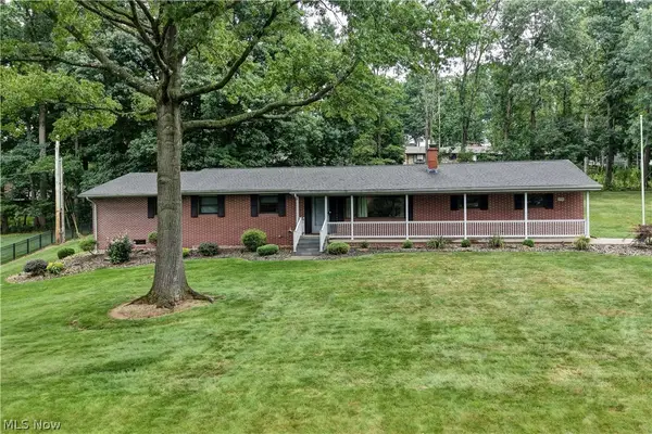 2510 Willow Brook Nw Drive, Dover, OH 44622