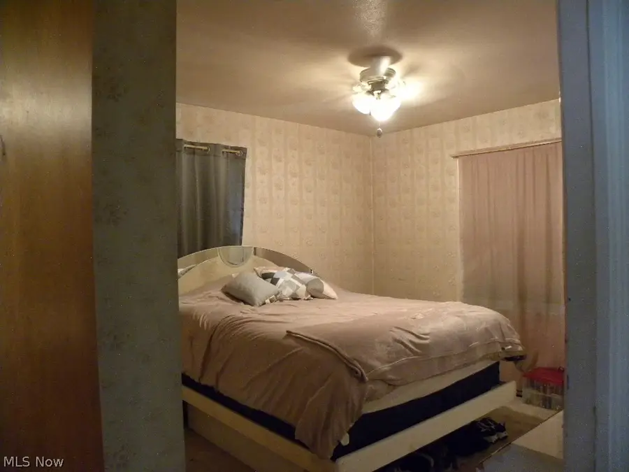 15727 Mina Avenue, Cleveland, OH 44135 - #2