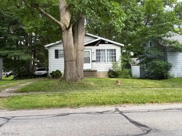 465 S Diamond Street, Ravenna, OH 44266 - #2