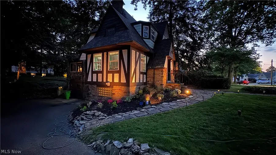 554 Greenvale Road, South Euclid, OH 44121 - #3