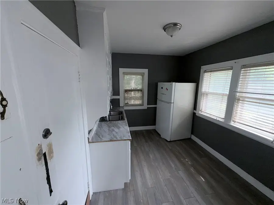 16902 Endora Road, Cleveland, OH 44112 - #2