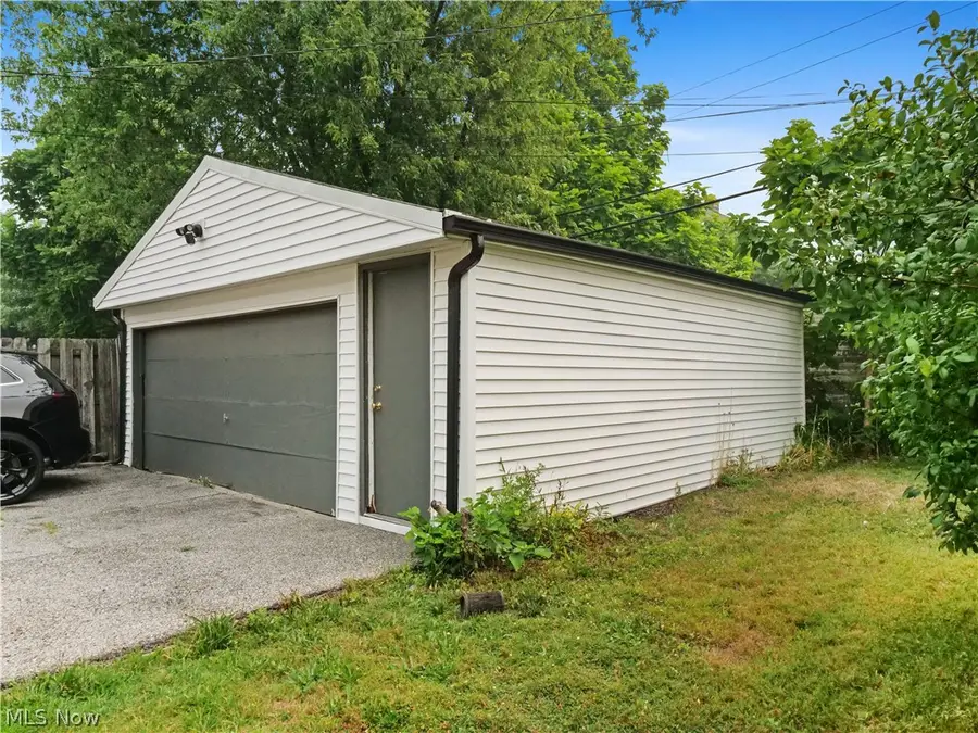 3713 E 153rd Street, Cleveland, OH 44120 - #3