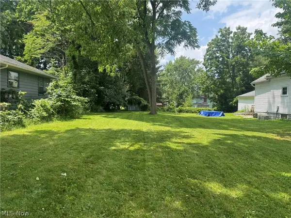 1536 Grand Park Avenue, Akron, OH 44310