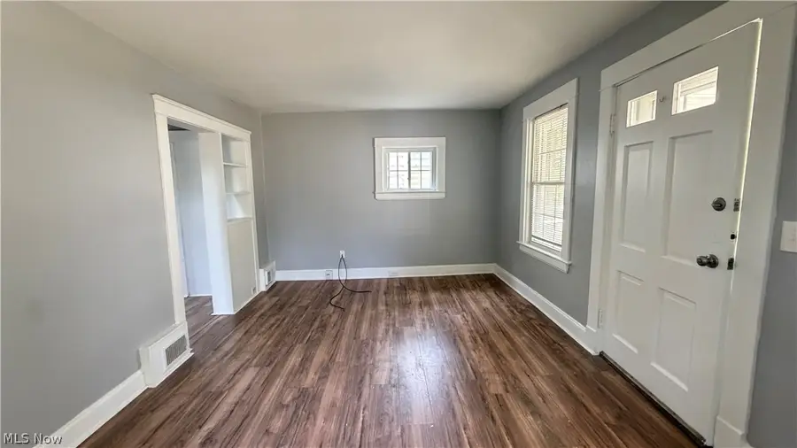 5221 Milo Avenue, Maple Heights, OH 44137 - #3