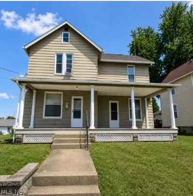 266 W Martin Street, East Palestine, OH 44413