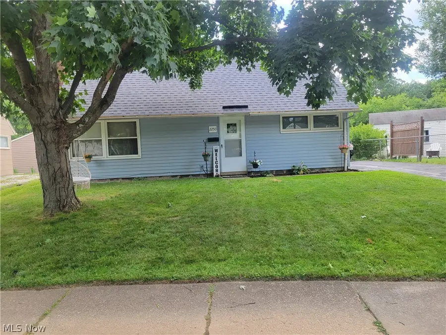 2250 Wichert Drive, Cuyahoga Falls, OH 44221 - #2