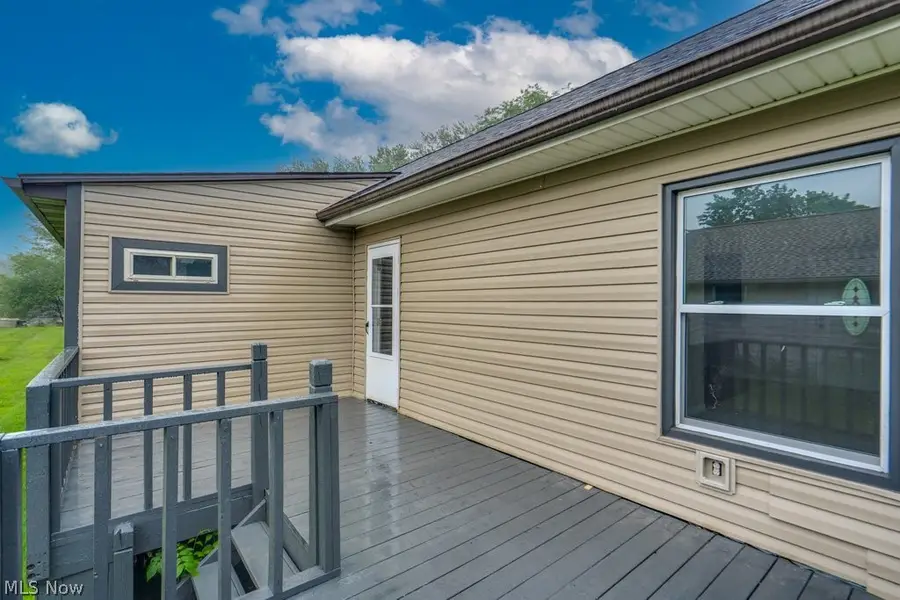 3236 Young Nw Avenue, Massillon, OH 44647 - #3