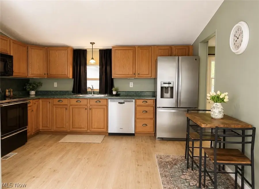 914 Hillcrest Street, Parkersburg, WV 26101 - #3