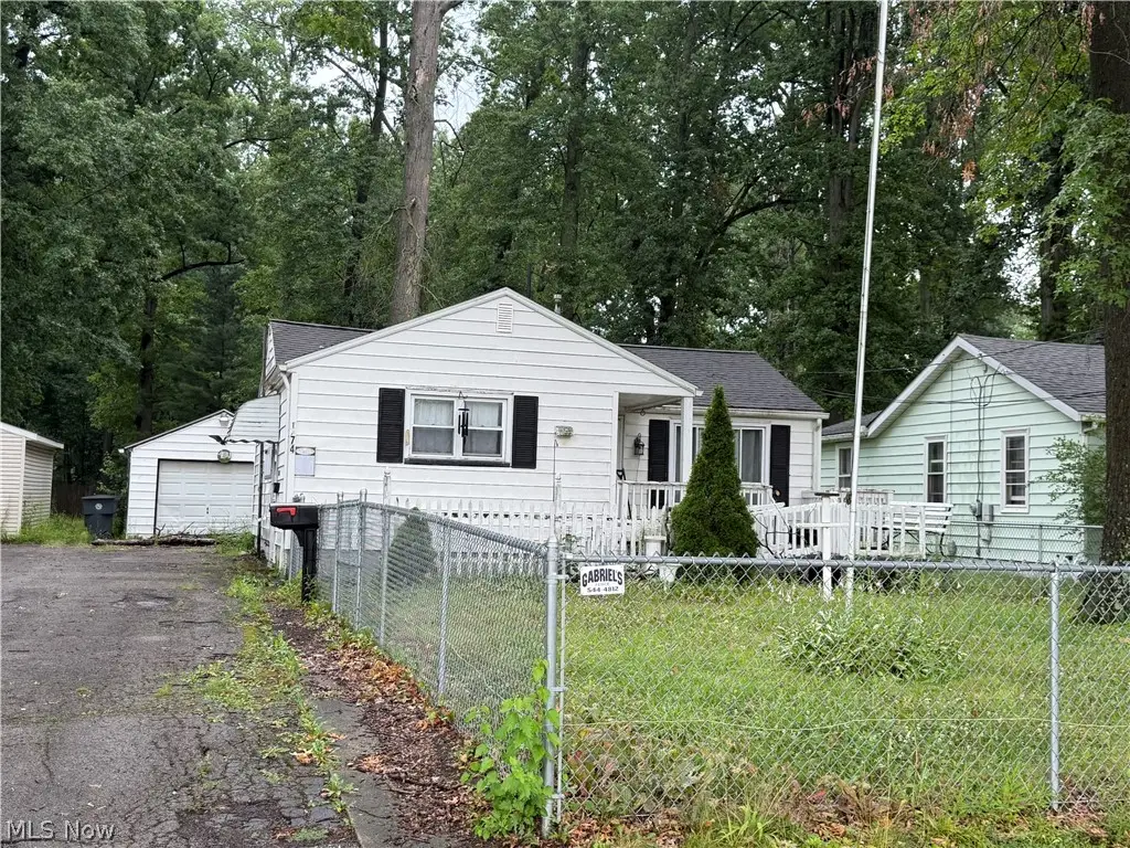 1774 Norwood Nw Street, Warren, OH 44485 - #1