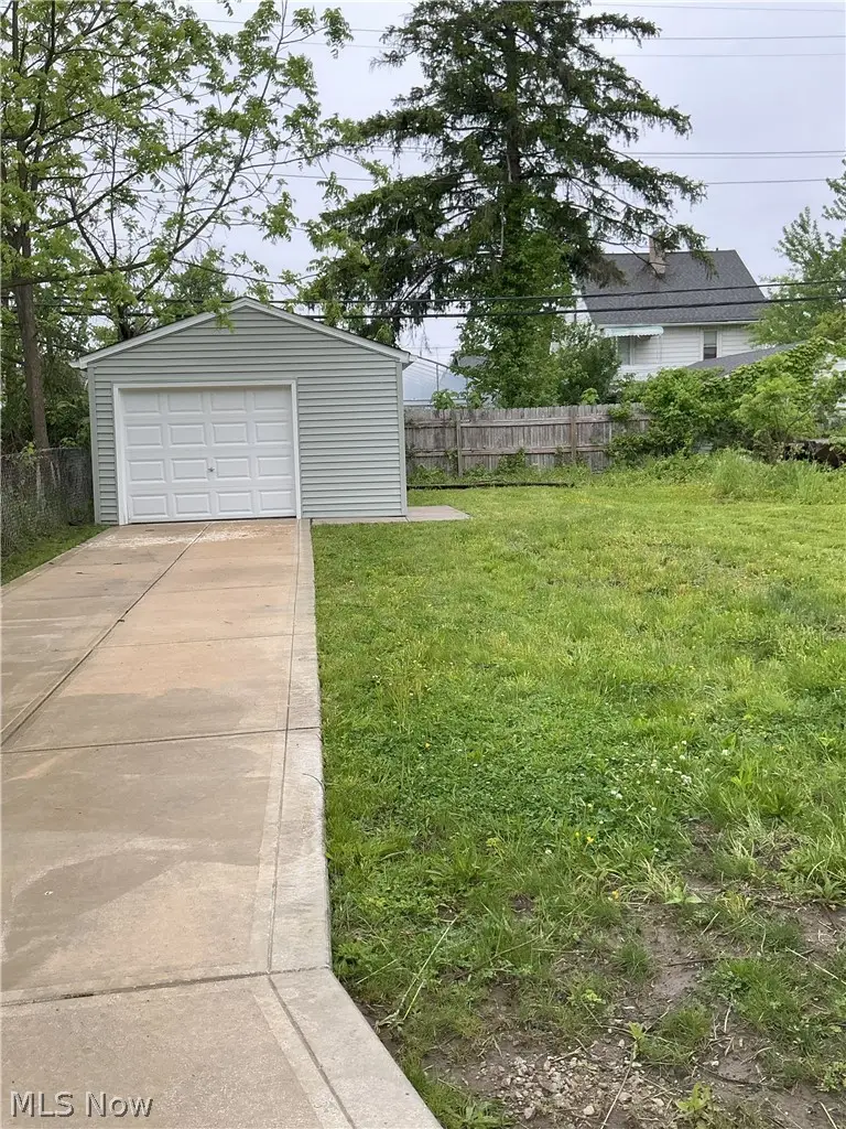 3464 E 147th Street, Cleveland, OH 44120 - #3