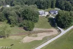 13862 Lawnfield Street Sw, Beach City, OH 44608 - #1