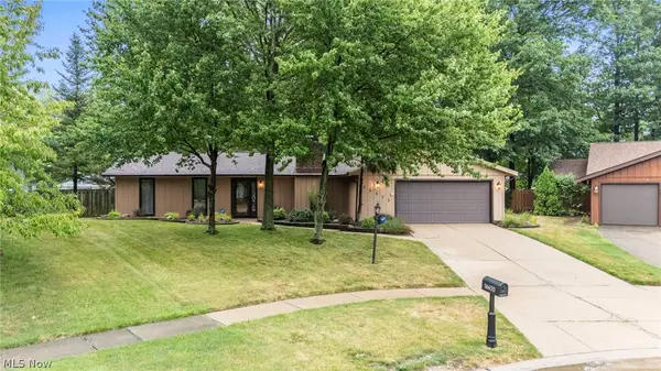 16670 Aspen Circle, Strongsville, OH 44136