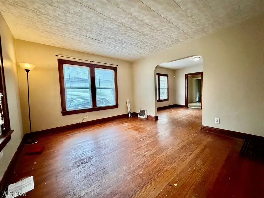 1104 Yukon Avenue, Akron, OH 44320 - #2