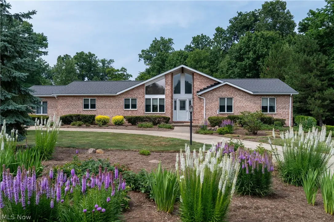 29451 Sayle Drive, Willoughby Hills, OH 44092 - #1