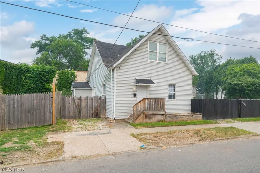 3208 E 66th Street, Cleveland, OH 44127 - #3